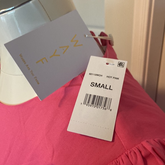 Cut out Maxi dress in Pink - Picture 3 of 4